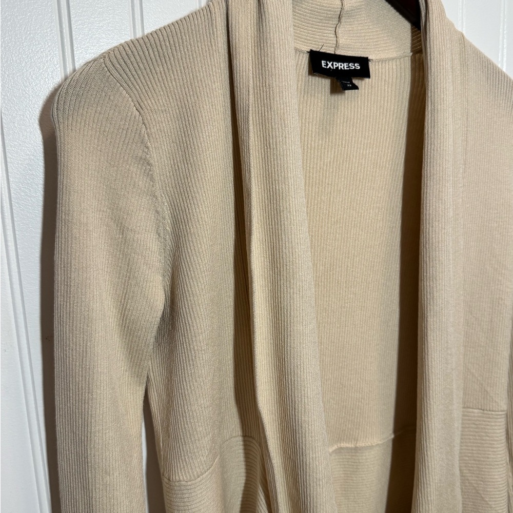 Cardigan - Picture 3 of 4